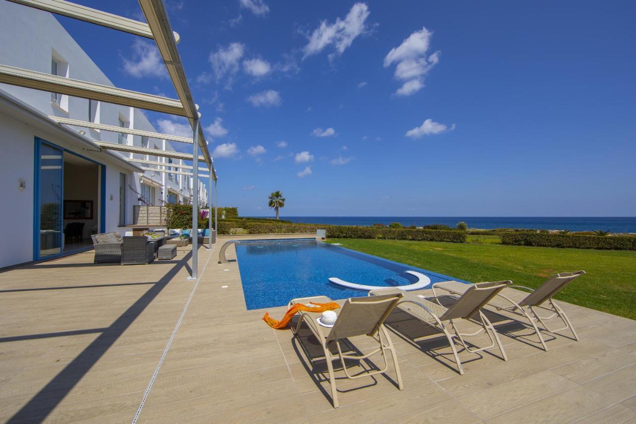 Protaras Seafront Villa Infinte Aretousa Bagian luar foto