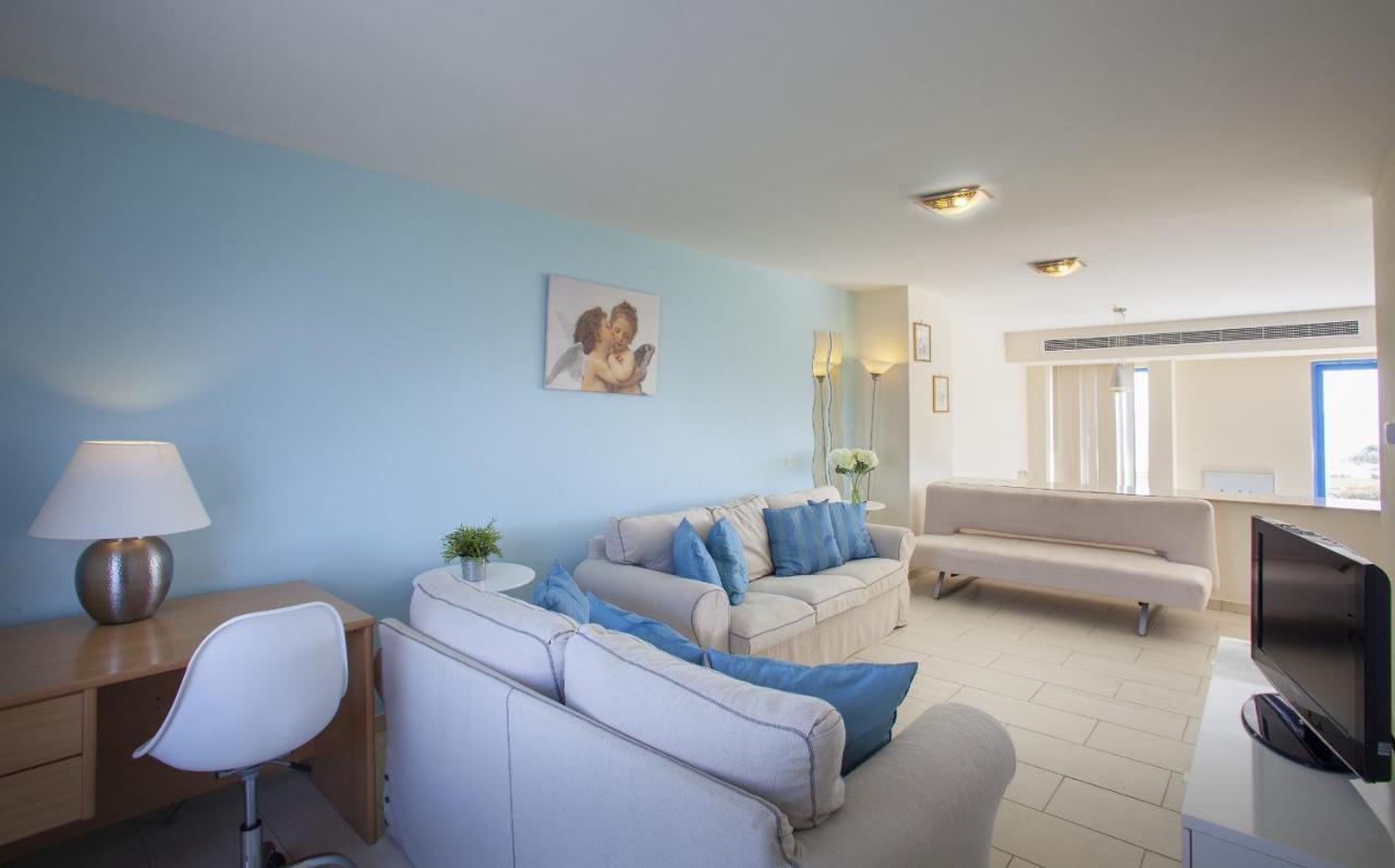 Protaras Seafront Villa Infinte Aretousa Bagian luar foto