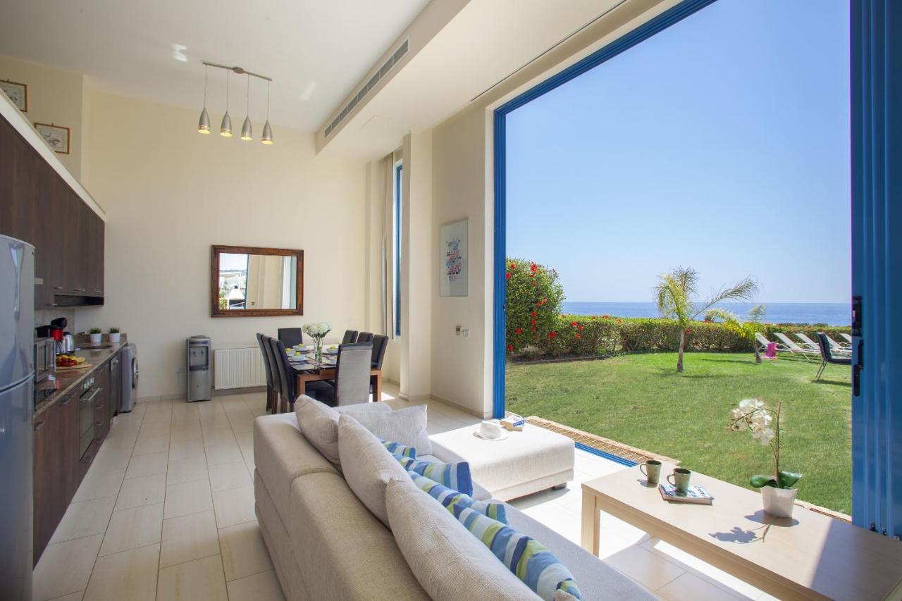 Protaras Seafront Villa Infinte Aretousa Bagian luar foto
